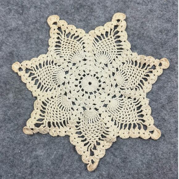 Vintage Antique Star Crochet Lace Doily Linen Coaster - Picture 1 of 7